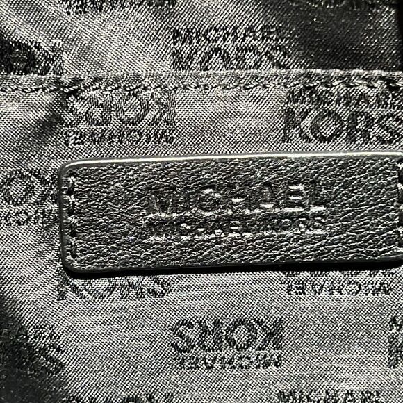 MICHAEL KORS Tumbled Black Leather Crossbody Satchel Gold Hardware B92 - Picture 14 of 16